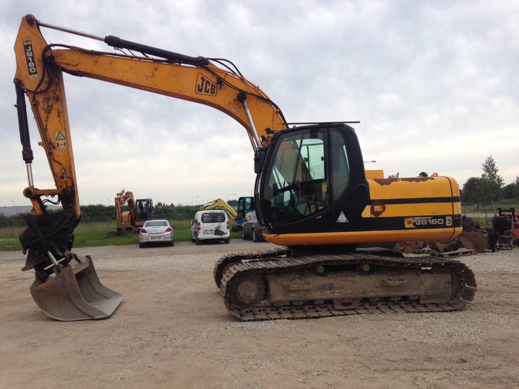 Used JCB JS 160 LC crawler excavators Year 2009 Price 38,552 for