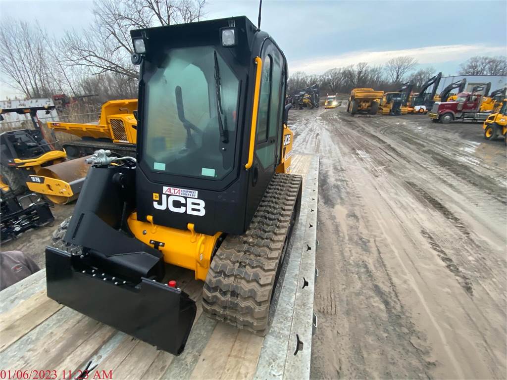 Photo of a 2022 JCB 270T