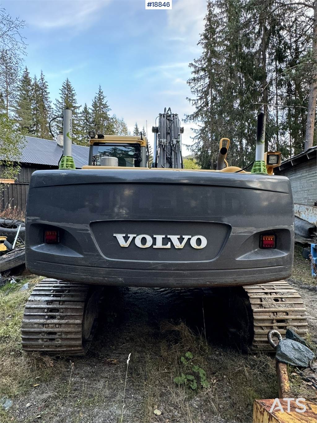 Volvo EC210CL Tracked excavator w/ tilt and 2 buckets WA