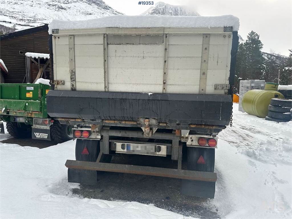 Volvo FH 540 6x4 tipper truck w/ 2011 Nor-Slep triple tr