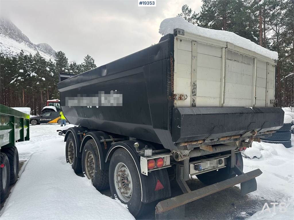 Volvo FH 540 6x4 tipper truck w/ 2011 Nor-Slep triple tr