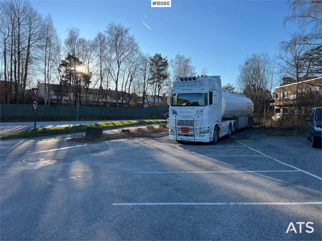 Scania S560 6x2 w/ ADR approval and hydraulics WATCH VIDE