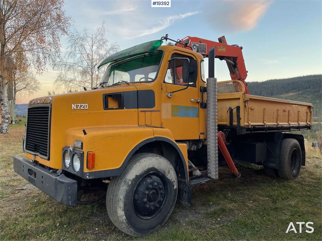 Volvo N720 crane truck 4x2 w/ 1978 Hiab crane. WATCH VID