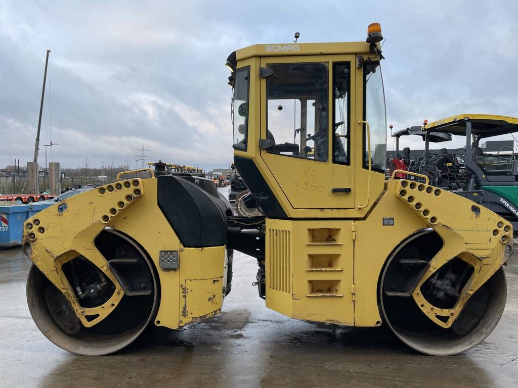 Bomag BW 161 AD-4