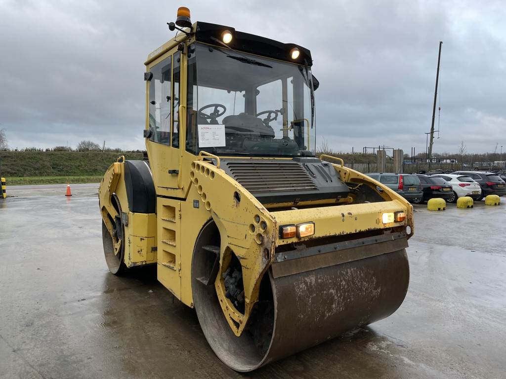 Bomag BW 161 AD-4