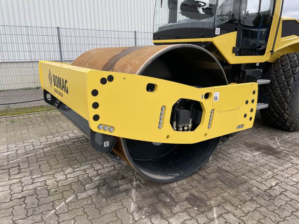 Bomag BW 213 D-5