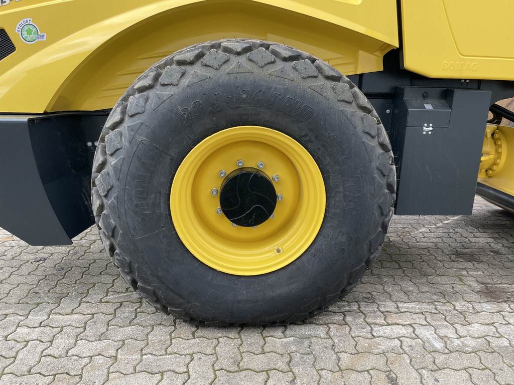 Bomag BW 213 D-5