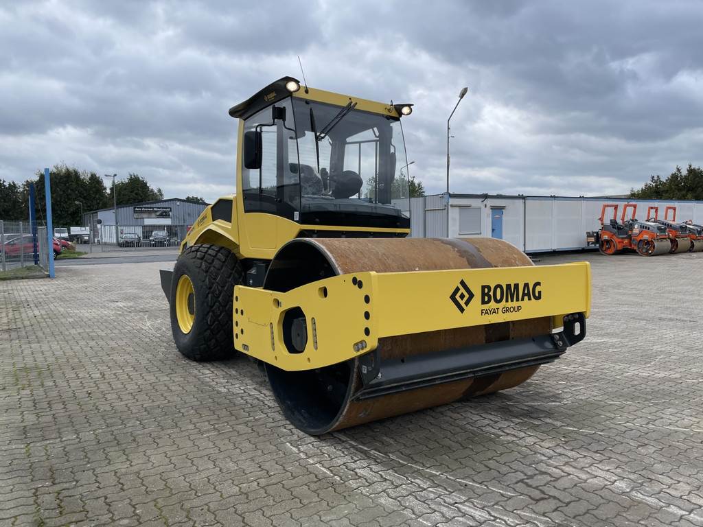 Bomag BW 213 D-5