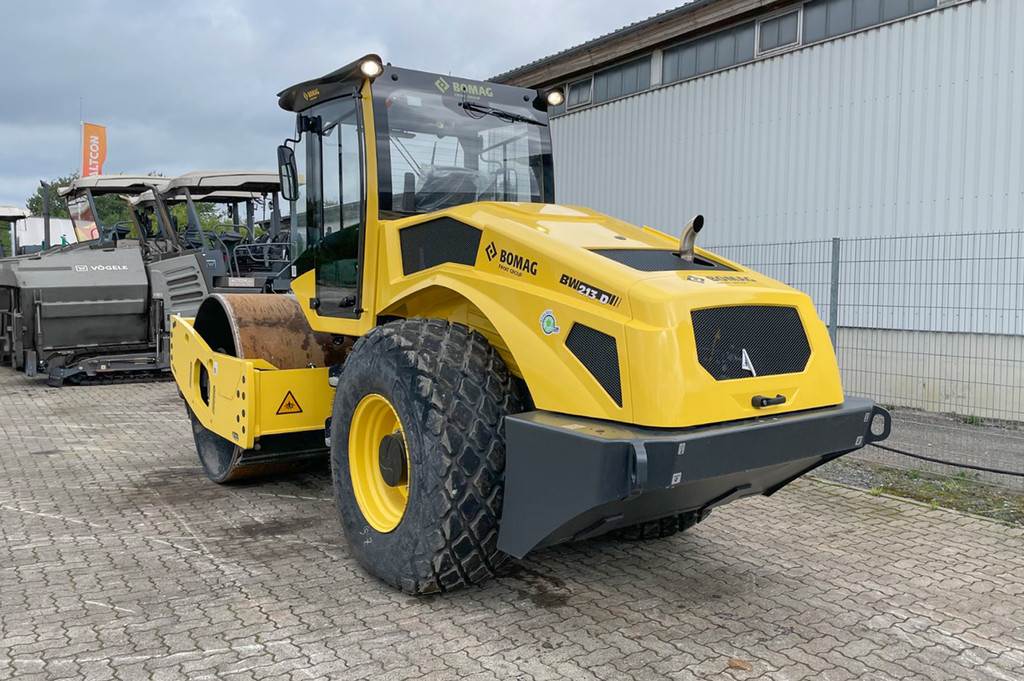 Bomag BW 213 D-5