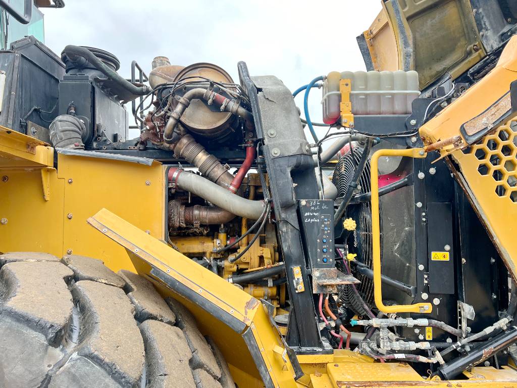 CAT 980K - Weight System / Automatic Greasing