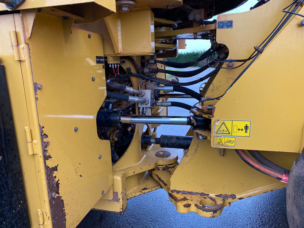 CAT 966M XE - Excellent condition