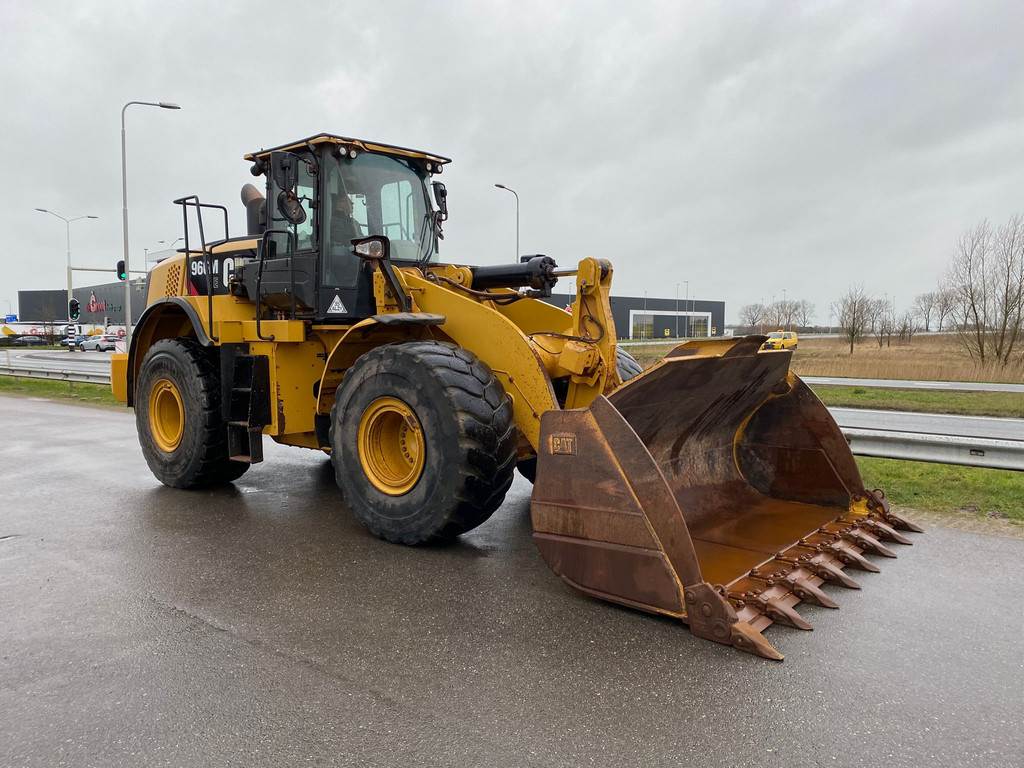 CAT 966M XE - Excellent condition