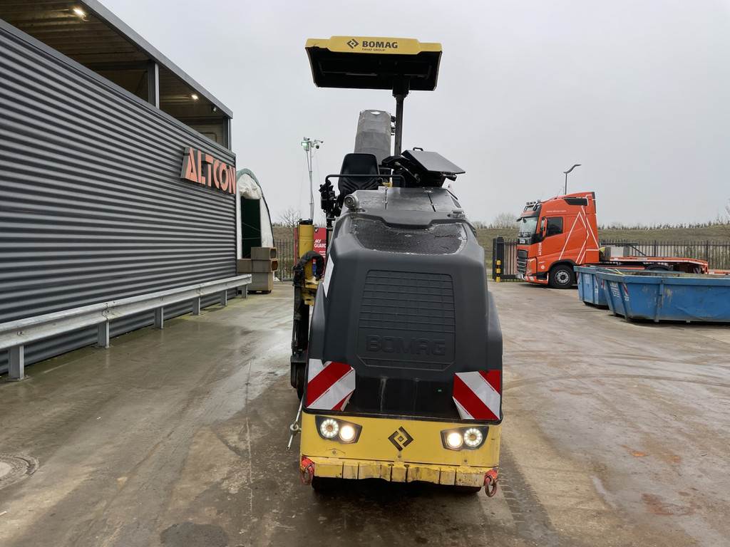 Bomag BM 500/15-2