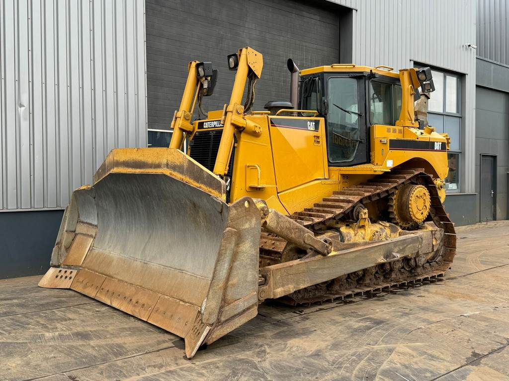 CAT D8T - CE