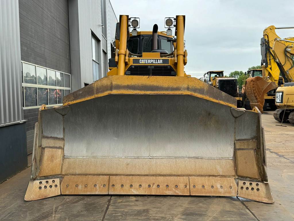 CAT D8T - CE