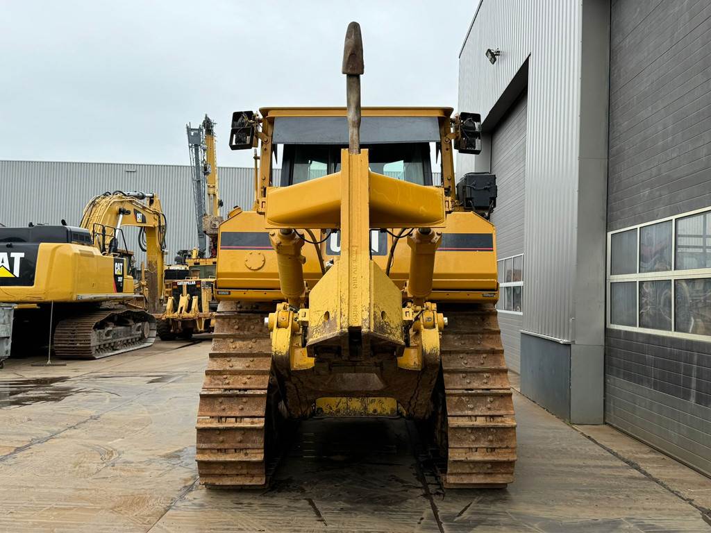 CAT D8T - CE