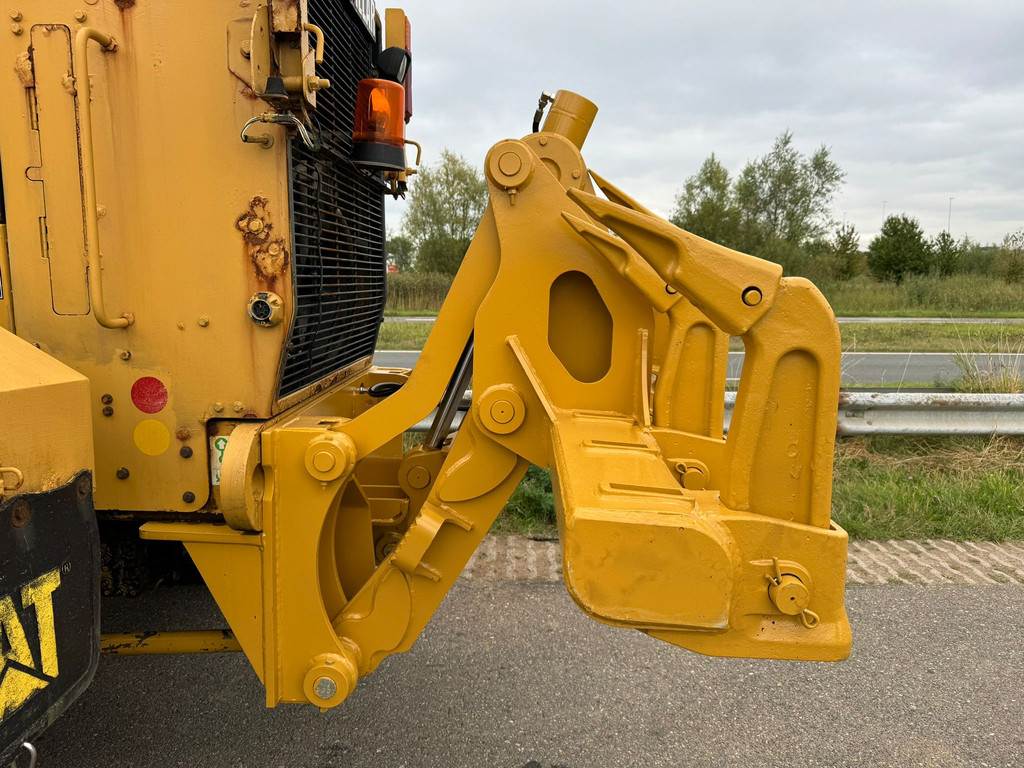 CAT 140H CE-certified