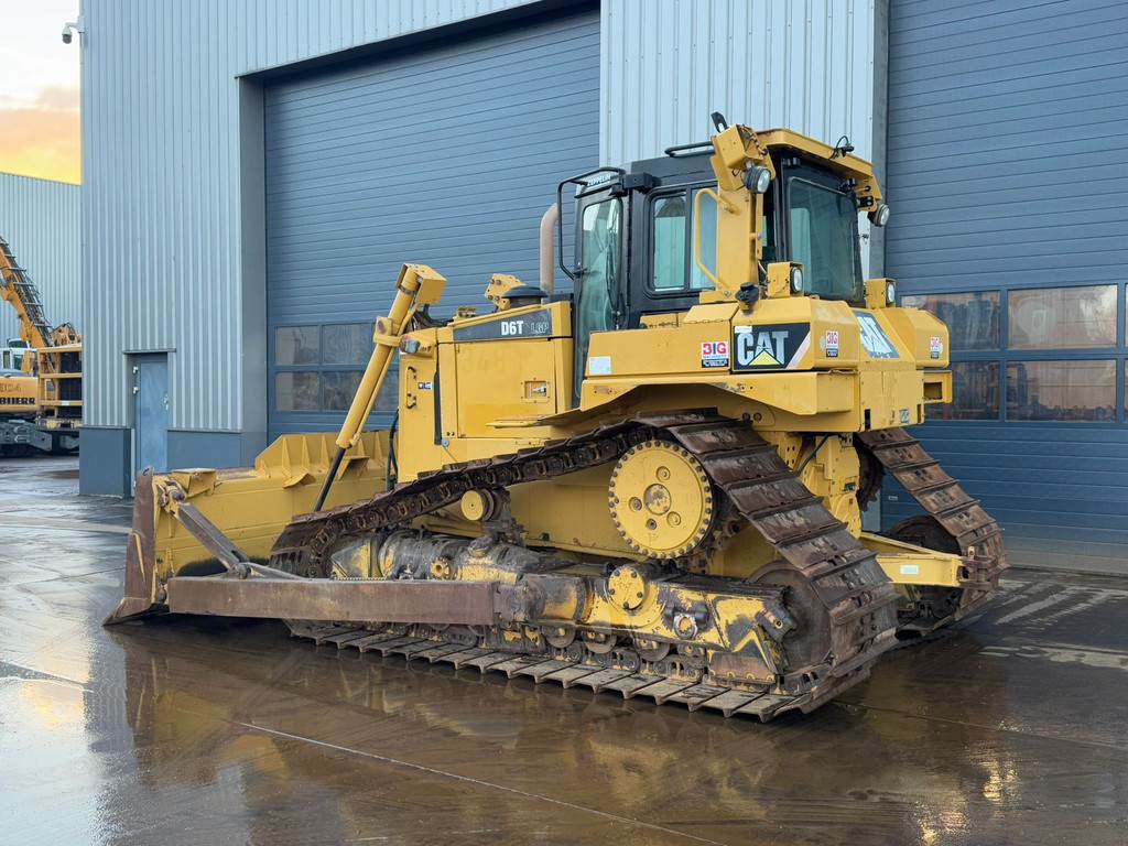 CAT D6T LGP