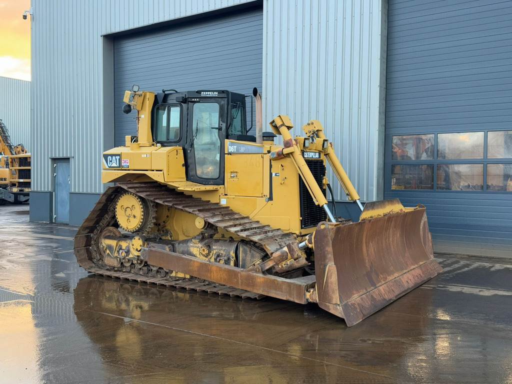 CAT D6T LGP