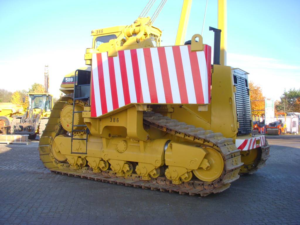 CAT 589 105 t Hubkraft 8x PIPELAYER MIETE / RENTAL