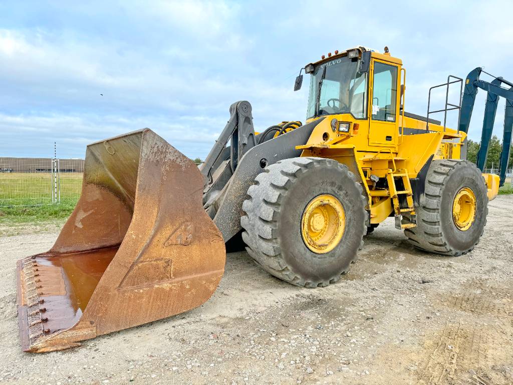 Volvo L220D - Dutch Machine