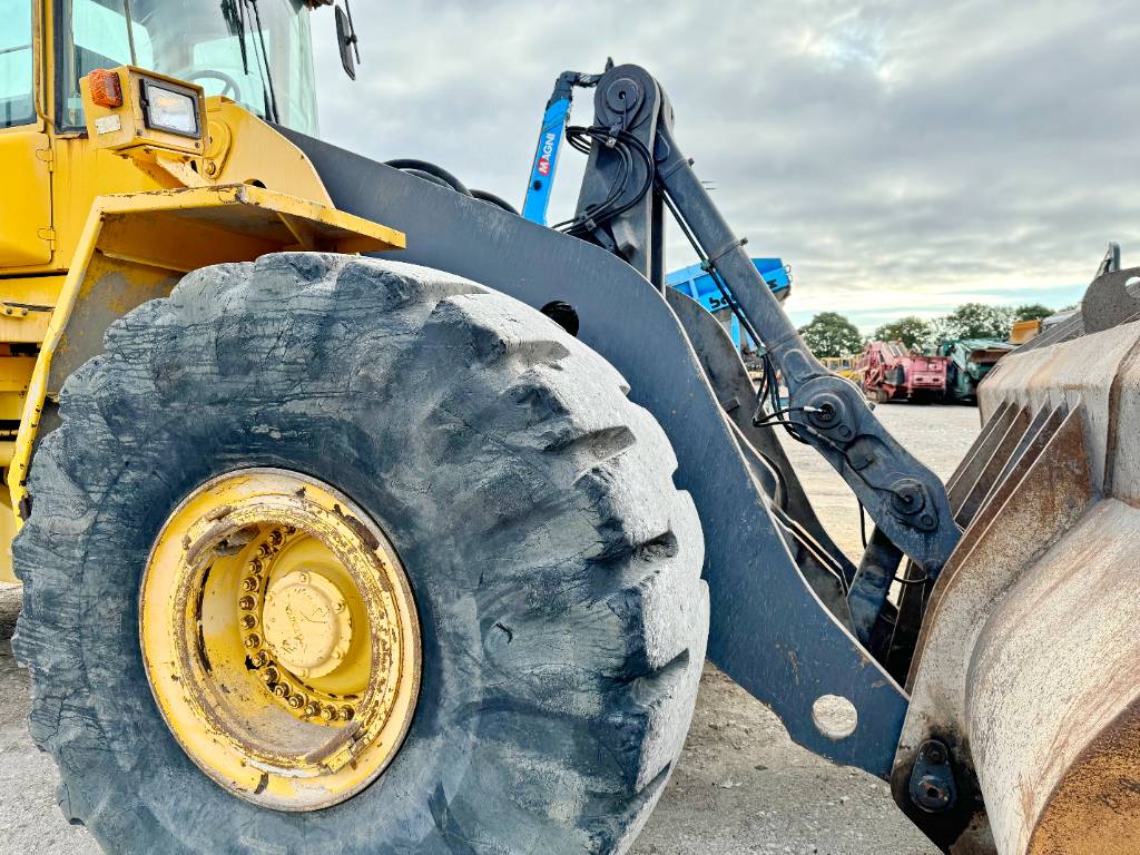 Volvo L220D - Dutch Machine