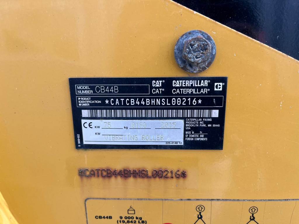 CAT CB44B - CE certified / sidecutter / AC cabin