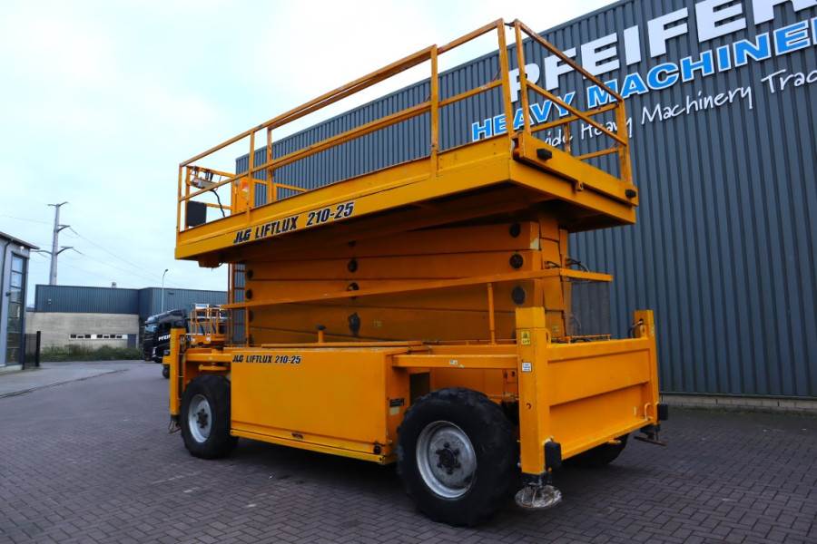 JLG 210-25 Diesel, 4x4 Drive, 23m Working Height, 1000