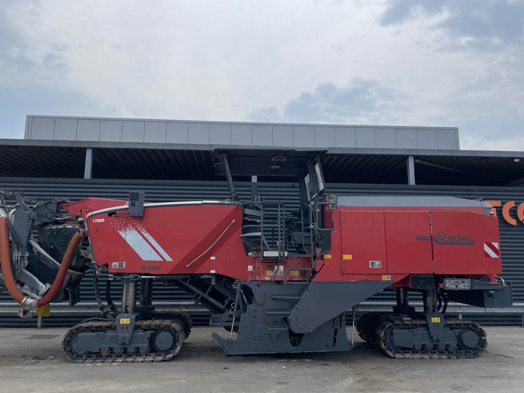 Wirtgen W 250