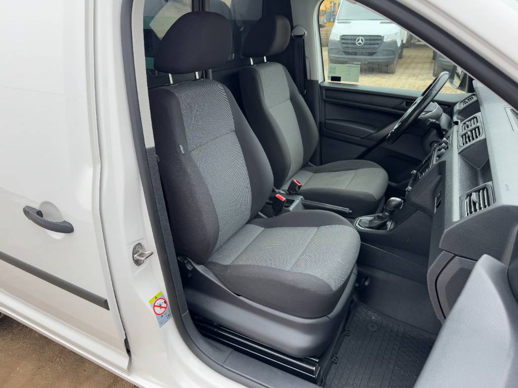 Volkswagen Caddy 100hp - Auto AC Cruise ParkPilot Heated seat