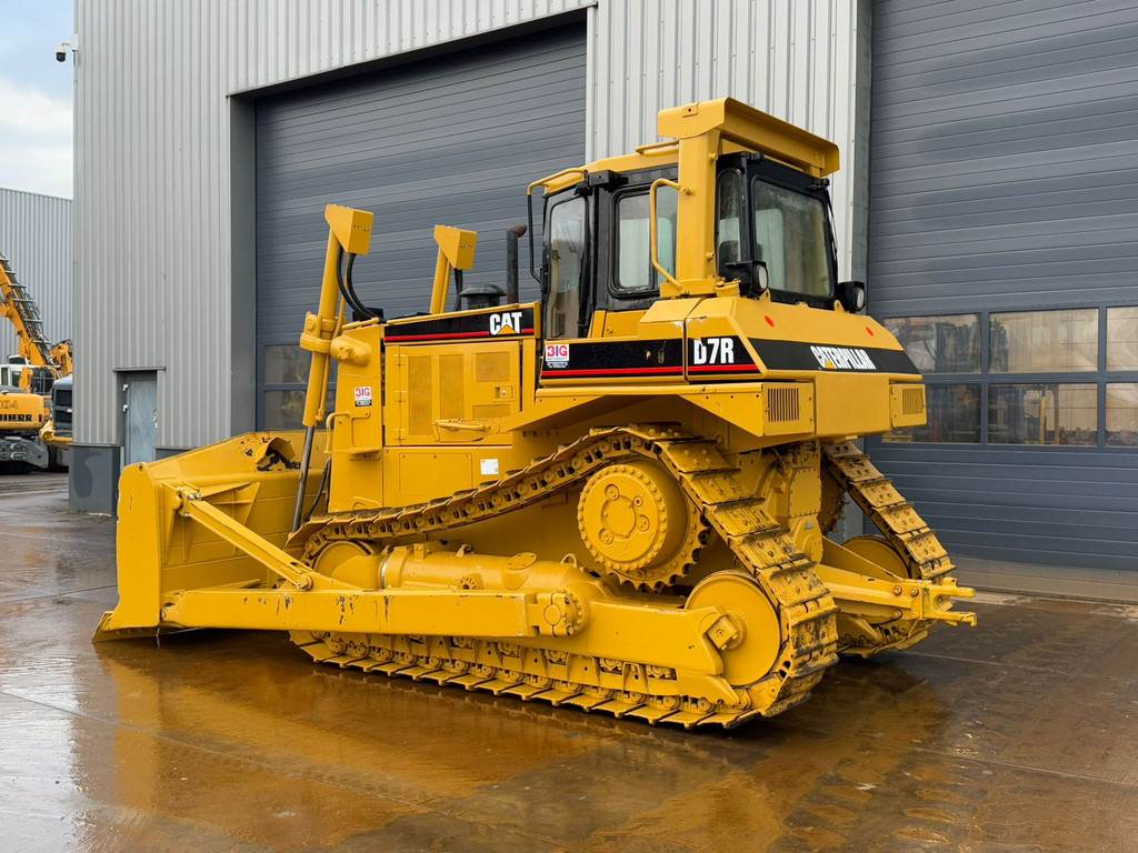 CAT D7R