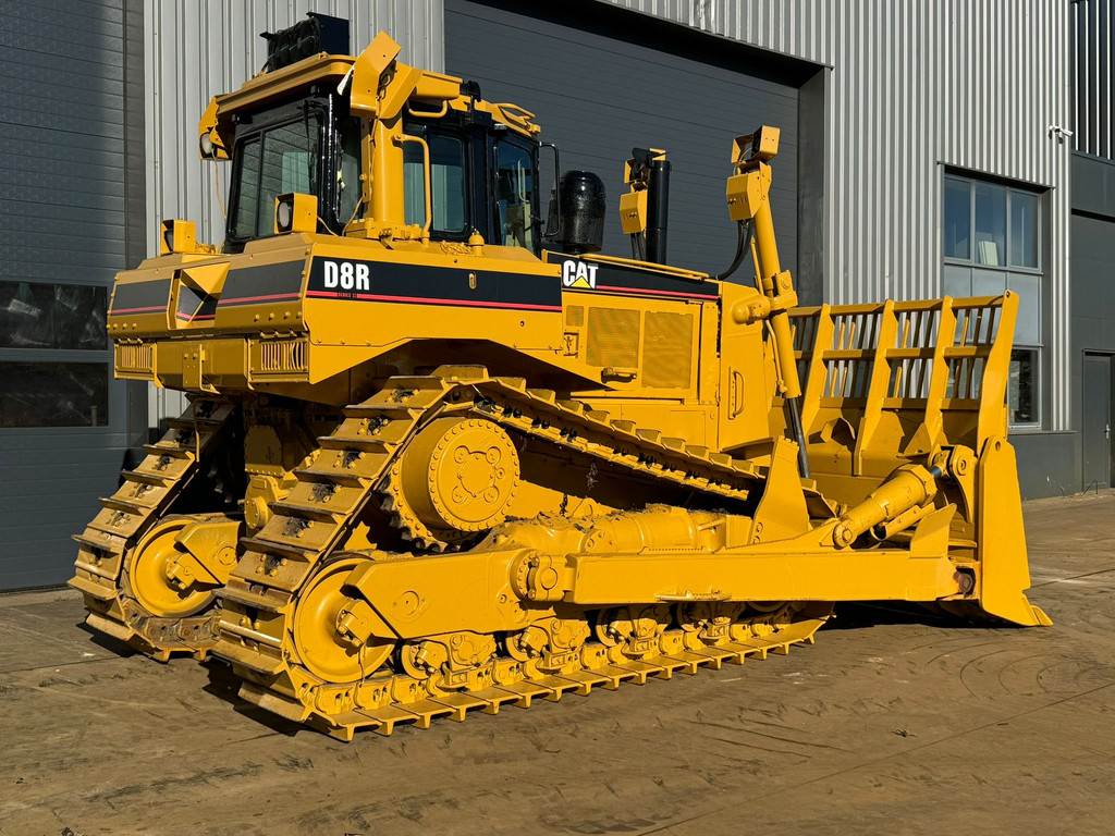 CAT D8R