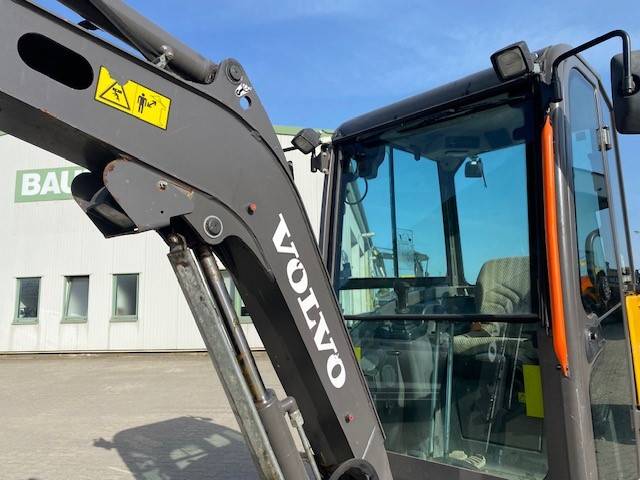 Volvo EC 20 E MIETE / RENTAL (12001275)