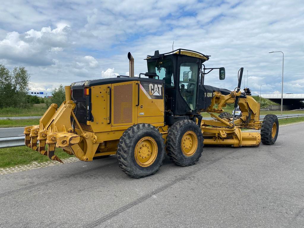 CAT 140M