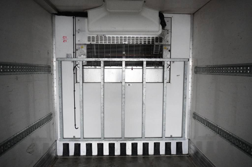 Lamberet refrigerated semi-trailer / Bitemperature