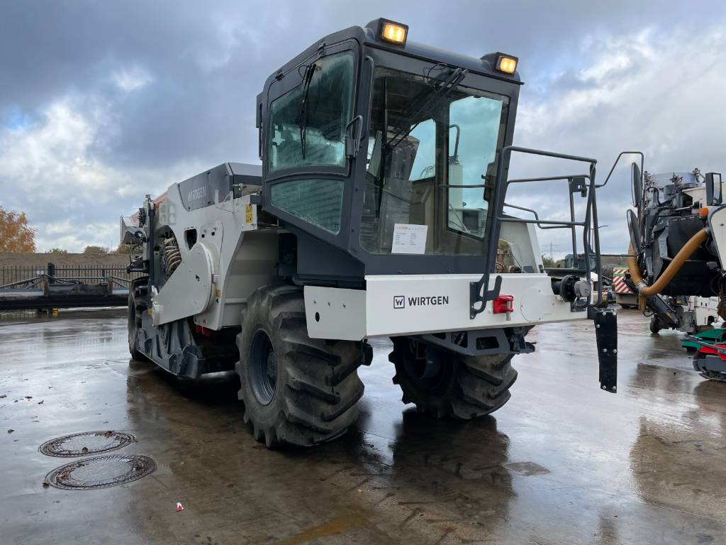 Wirtgen WR 2400