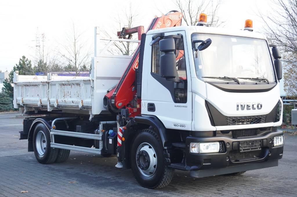 Iveco Eurocargo 160-250 E6/ HDS Fassi / wywrotka 3-str.