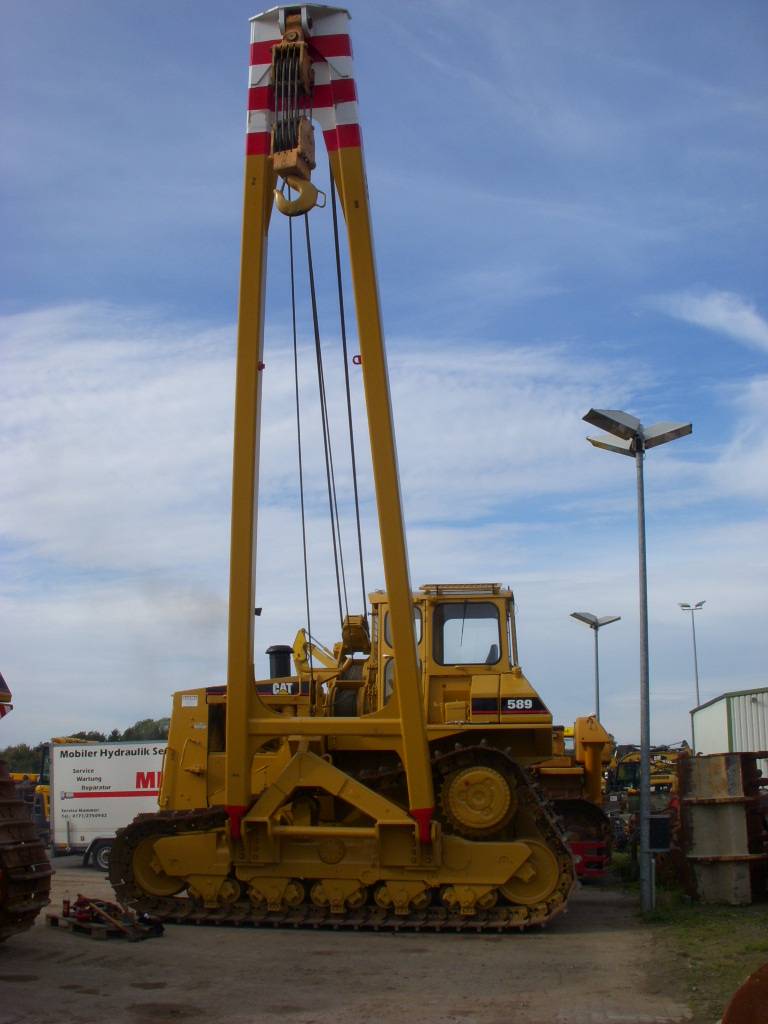 CAT 589 105 t Hubkraft 8x PIPELAYER MIETE / RENTAL