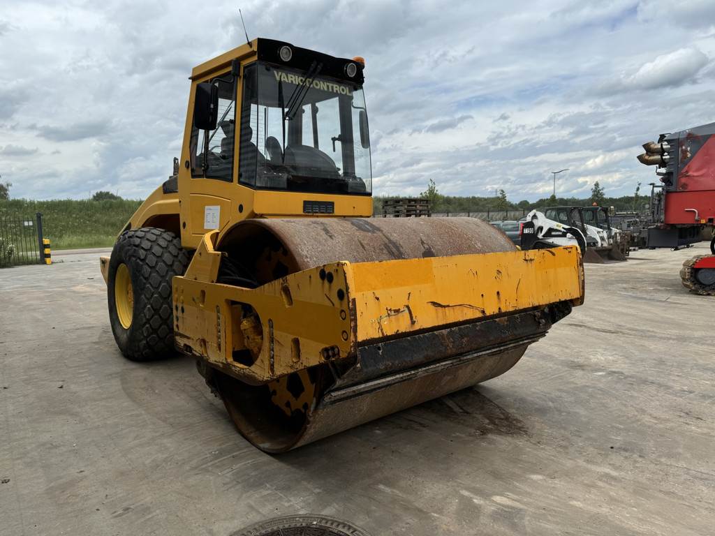 Bomag BW 213 DH-4