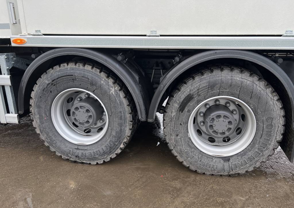 Volvo FMX330 6x4 E6 / Brand New Sany SY25 Z5-150 Concret