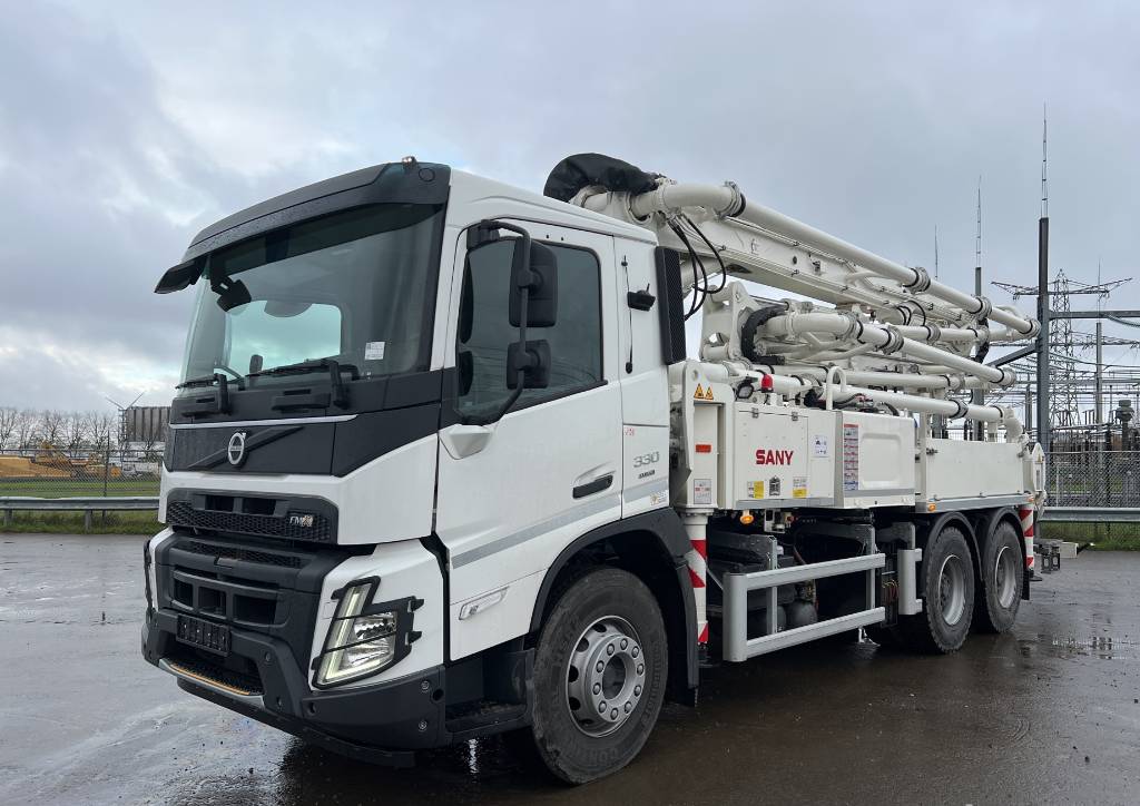 Volvo FMX330 6x4 E6 / Brand New Sany SY25 Z5-150 Concret