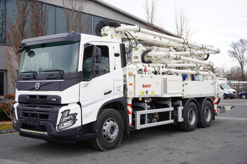 Volvo FMX330 6x4 E6 / Brand New Sany SY25 Z5-150 Concret