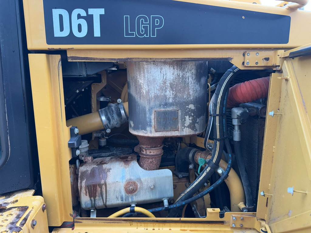 CAT D6T LGP