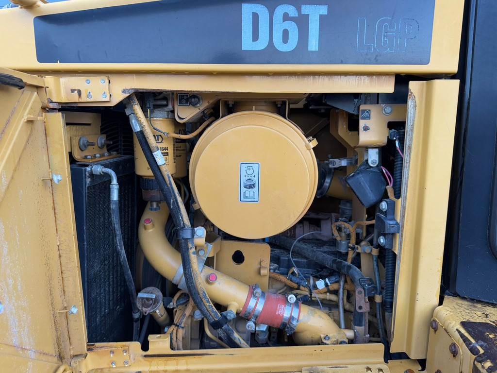 CAT D6T LGP