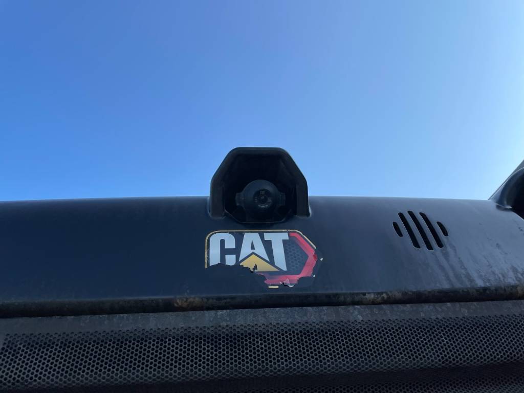 CAT 950M