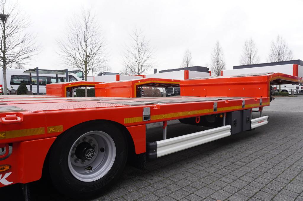 Kässbohrer LB3E / 2024 low-bed semi-trailers