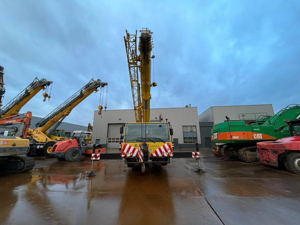 Liebherr LTM1055/1