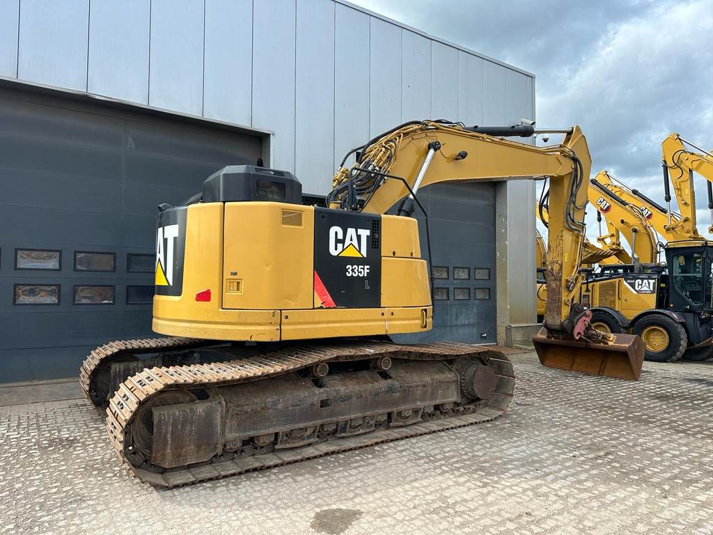 CAT 335F L CR