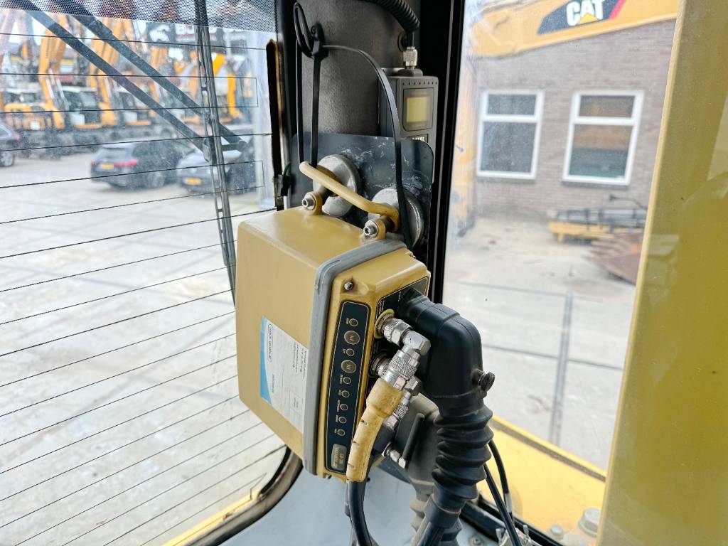 Komatsu D85PX-15EO - Topcon GPS System