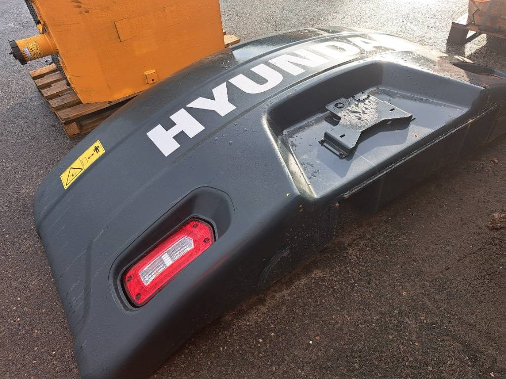 Hyundai standard HW140A counterweight